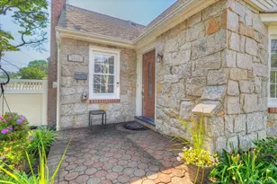 2445 Columbus Ave, Oceanside, NY 11572 - Photo 5