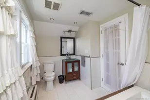 2445 Columbus Ave, Oceanside, NY 11572 - Photo 23