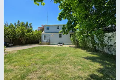 23 Robbins Avenue, Islip, NY 11751 - Photo 15