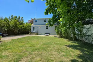 23 Robbins Ave, Islip, NY 11751 - Photo 15