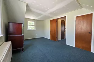 23 Robbins Ave, Islip, NY 11751 - Photo 9