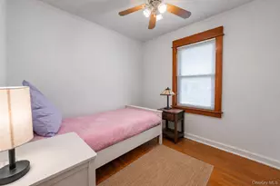 262-09 E Williston Ave, Floral Park, NY 11001 - Photo 11