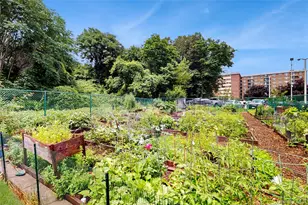 100 Diplomat Dr, Mount Kisco, NY 10549 - Photo 33