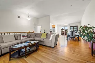 361 Nevada St, Lindenhurst, NY 11757 - Photo 5