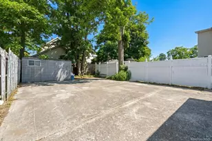 114-17 159th St, Rochdale, NY 11434 - Photo 3