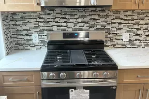 102-35 183rd Pl, Hollis, NY 11423 - Photo 5