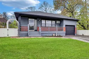 66 Phelps Ln, North Babylon, NY 11703 - Photo 5