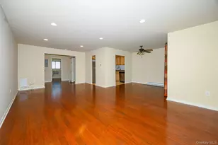 19 Scarborough Ln, Wappingers Falls, NY 12590 - Photo 5