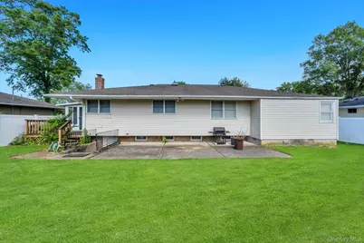 13 Fruitwood Lane, Commack, NY 11725 - Photo 25