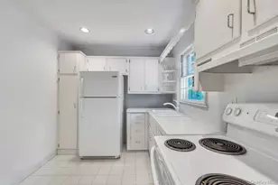 64 Cove Hollow Rd, East Hampton, NY 11937 - Photo 11