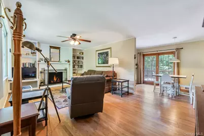 64 Cove Hollow Road, East Hampton, NY 11937 - Photo 5