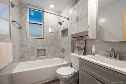 [Address not provided], Bronx, NY 10466 - Photo 7