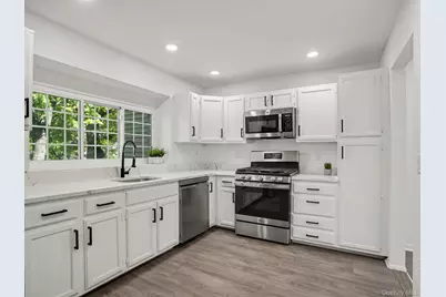 273 Carrollwood Drive, Tarrytown, NY 10591 - Photo 13