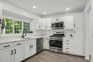 273 Carrollwood Dr, Tarrytown, NY 10591 - Photo 13