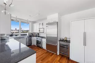 640 W 237th St, Bronx, NY 10463 - Photo 5