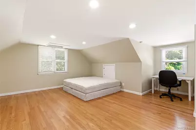 106 Vineyard Road, Huntington, NY 11743 - Photo 21