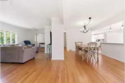 106 Vineyard Road, Huntington, NY 11743 - Photo 15