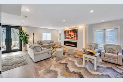 6 Ash Lane, Valley Stream, NY 11581 - Photo 3