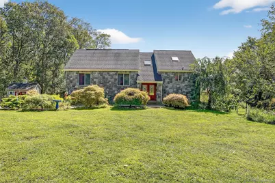 986 Cliff Avenue, Yorktown Heights, NY 10598 - Photo 3
