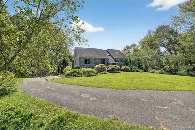986 Cliff Avenue, Yorktown Heights, NY 10598 - Photo 47