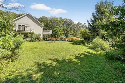 986 Cliff Avenue, Yorktown Heights, NY 10598 - Photo 39