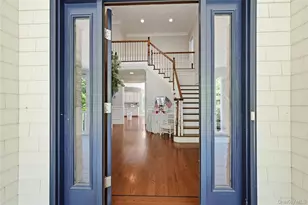 1330 Ridge Rd, Syosset, NY 11791 - Photo 7