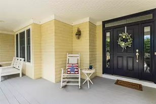 1330 Ridge Rd, Syosset, NY 11791 - Photo 7