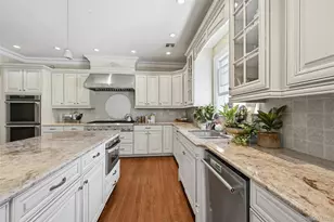 1330 Ridge Rd, Syosset, NY 11791 - Photo 17