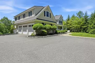 1330 Ridge Rd, Syosset, NY 11791 - Photo 45