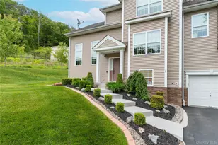 38 Dogwood Rd, Hopewell Junction, NY 12533 - Photo 3