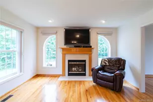 46 Wildflower Ridge, Poughkeepsie, NY 12603 - Photo 11