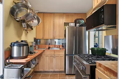 100 Dehaven Drive #512, Yonkers, NY 10703 - Photo 13