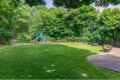 100 Dehaven Drive #512, Yonkers, NY 10703 - Photo 25
