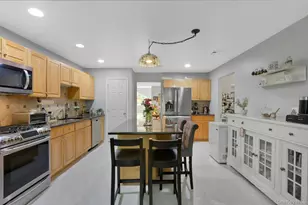 19 Flower Ln, Valley Cottage, NY 10989 - Photo 3