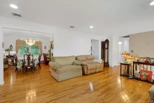19 Flower Ln, Valley Cottage, NY 10989 - Photo 9