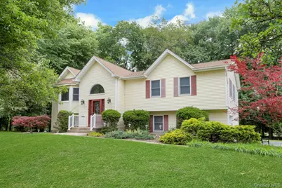 19 Flower Lane, Valley Cottage, NY 10989 - Photo 1