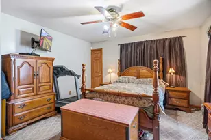 17 Brook Pl, East Islip, NY 11730 - Photo 21