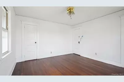 222 Lorraine Avenue, Mount Vernon, NY 10552 - Photo 11