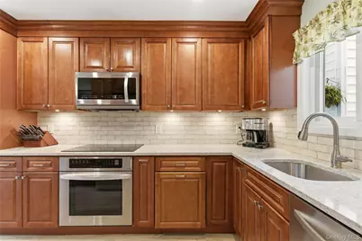 44 Hidden Ridge Drive, Syosset, NY 11791 - Photo 7