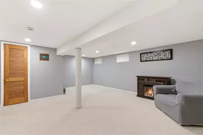 44 Hidden Ridge Drive, Syosset, NY 11791 - Photo 17
