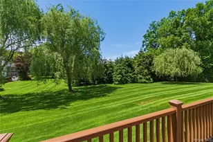 44 Hidden Ridge Dr, Syosset, NY 11791 - Photo 19