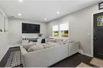 12 Westbrook Lane, Smithtown, NY 11787 - Photo 9