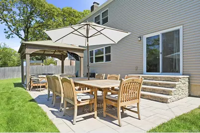 12 Westbrook Lane, Smithtown, NY 11787 - Photo 5