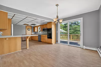50 Ellen Avenue, Mahopac, NY 10541 - Photo 9