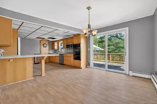 50 Ellen Ave, Mahopac, NY 10541 - Photo 9
