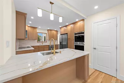 31 Cail Drive, East Rockaway, NY 11518 - Photo 7