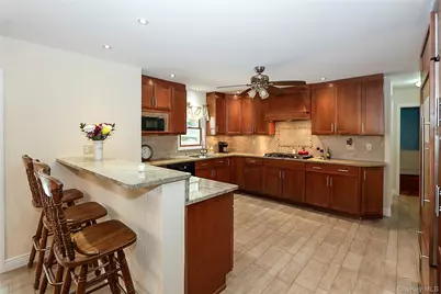 114 Hilldale Road, Albertson, NY 11507 - Photo 7