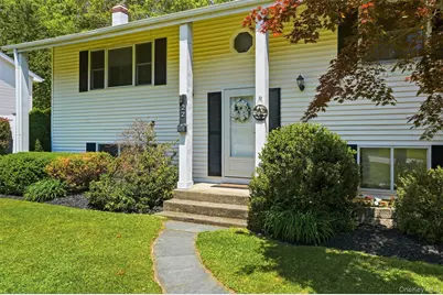22 Kendell Drive, Wappingers Falls, NY 12590 - Photo 5