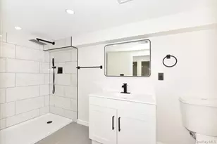79 Columbus Blvd, Amityville, NY 11701 - Photo 19