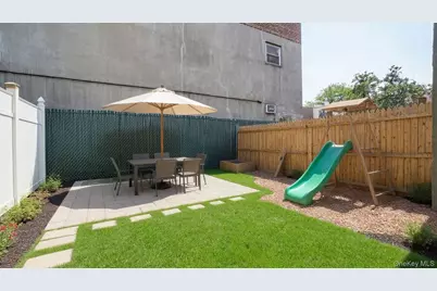 2864 Bruckner Boulevard, Bronx, NY 10465 - Photo 31